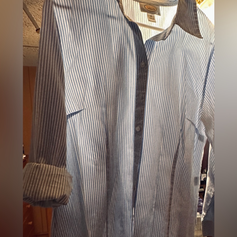 Women’s button down shirt